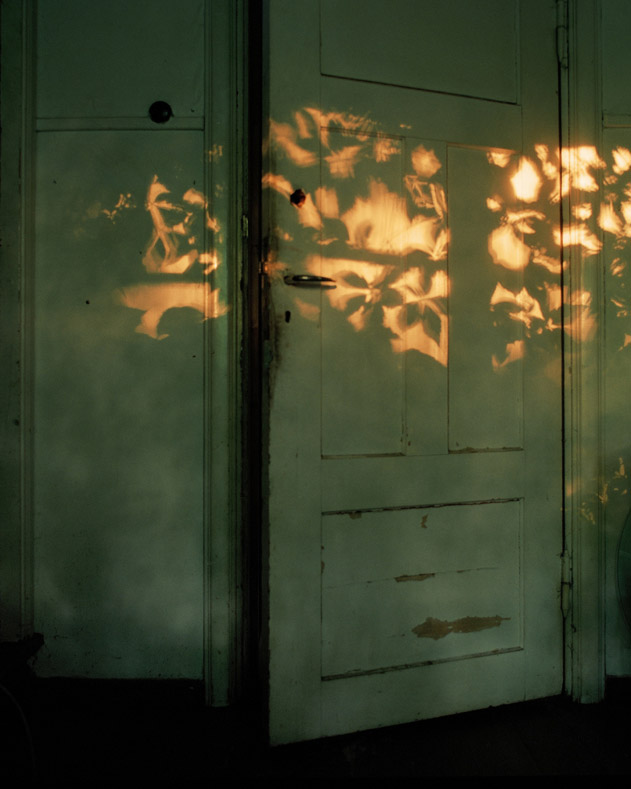 Ida Pimenoff Untitled (Door), from the series A Shadow at the Edge of Every Moment of the Day 2010, C-print © Ida Pimenoff / Courtesy Kehrer Galerie